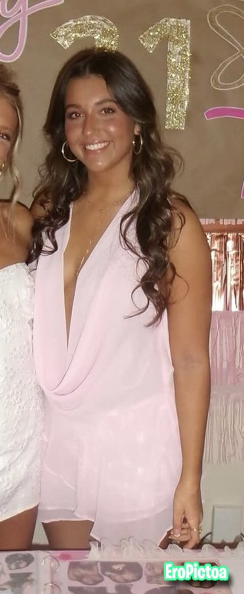 Sofia - UK photo featuring cleavage