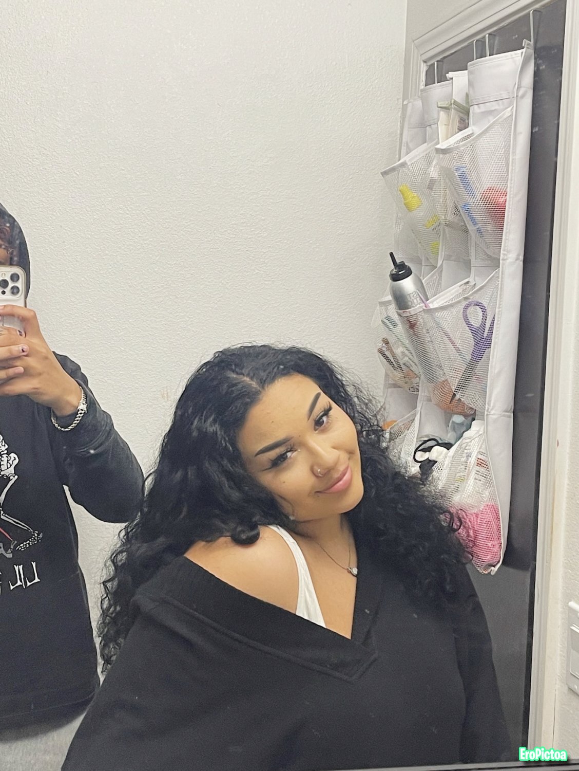 𝙑𝙎𝘾𝙊 𝘾𝙤𝙪𝙥𝙡𝙚 📷 photo featuring Couple