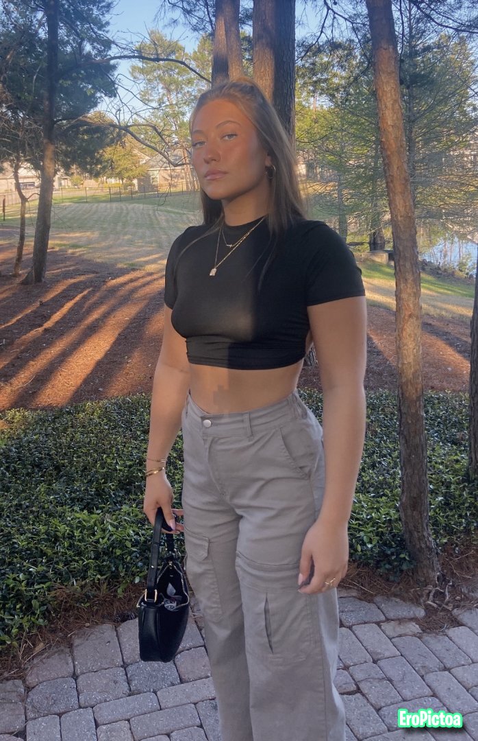 Cassie - Florida photo featuring cleavage - Part 52