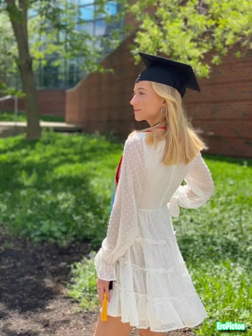 Gabbi - Cincinnati photo featuring Instagram