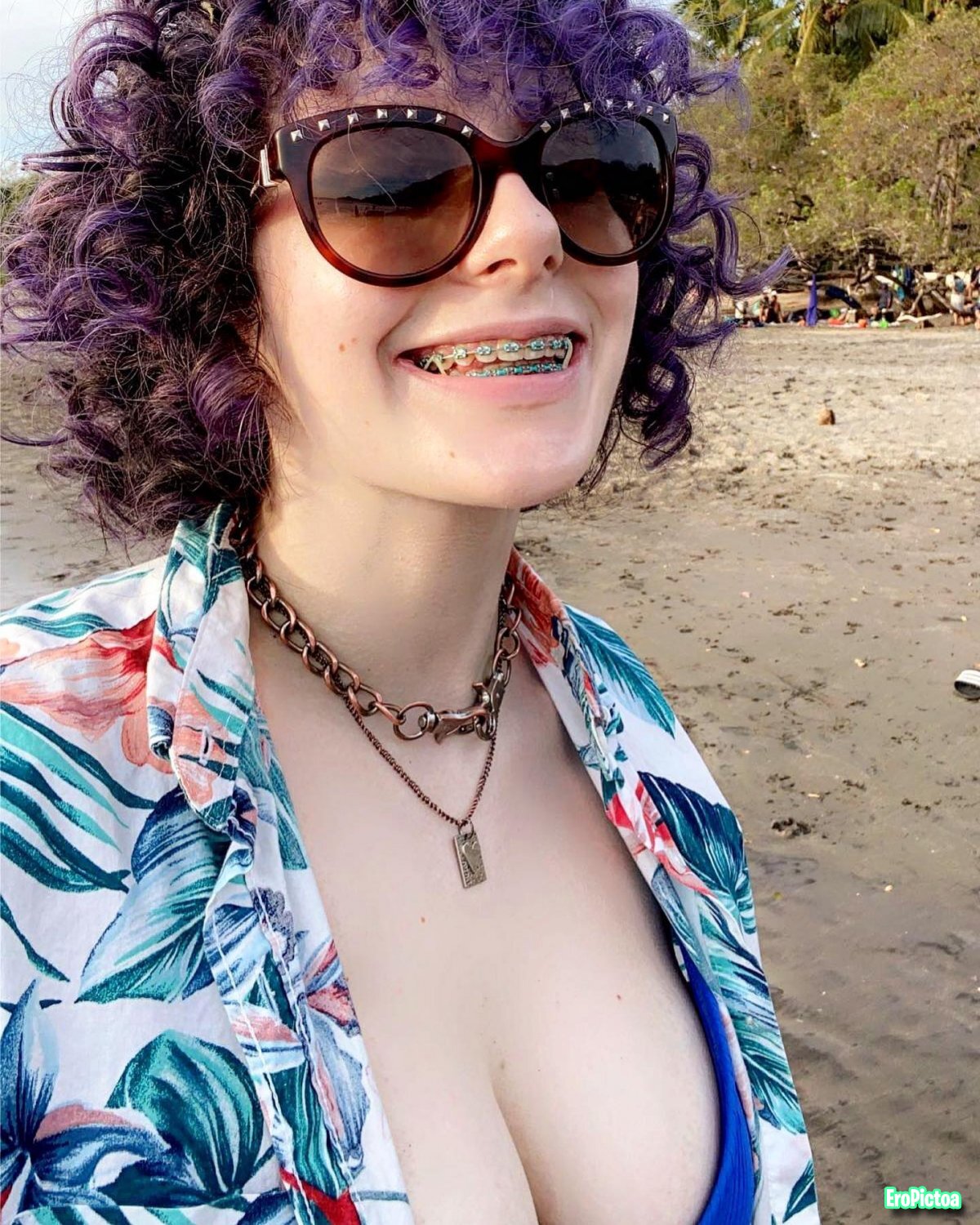 Ari - IRL flex photo featuring Ari Hoffman