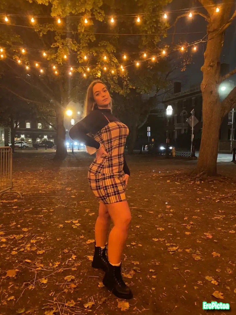 Sara - Cincinnati PAWG photo featuring brunette - Part 34