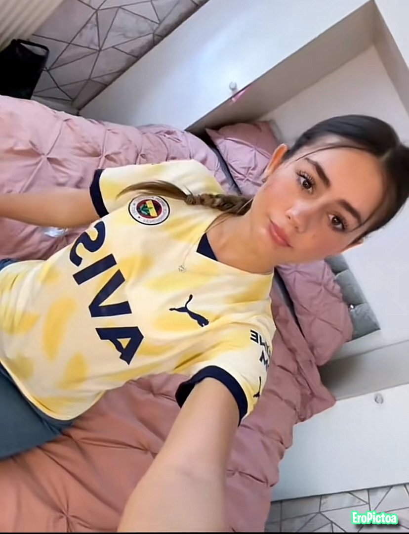 HOT IRL (1️⃣9️⃣ Years old) photo - Part 1