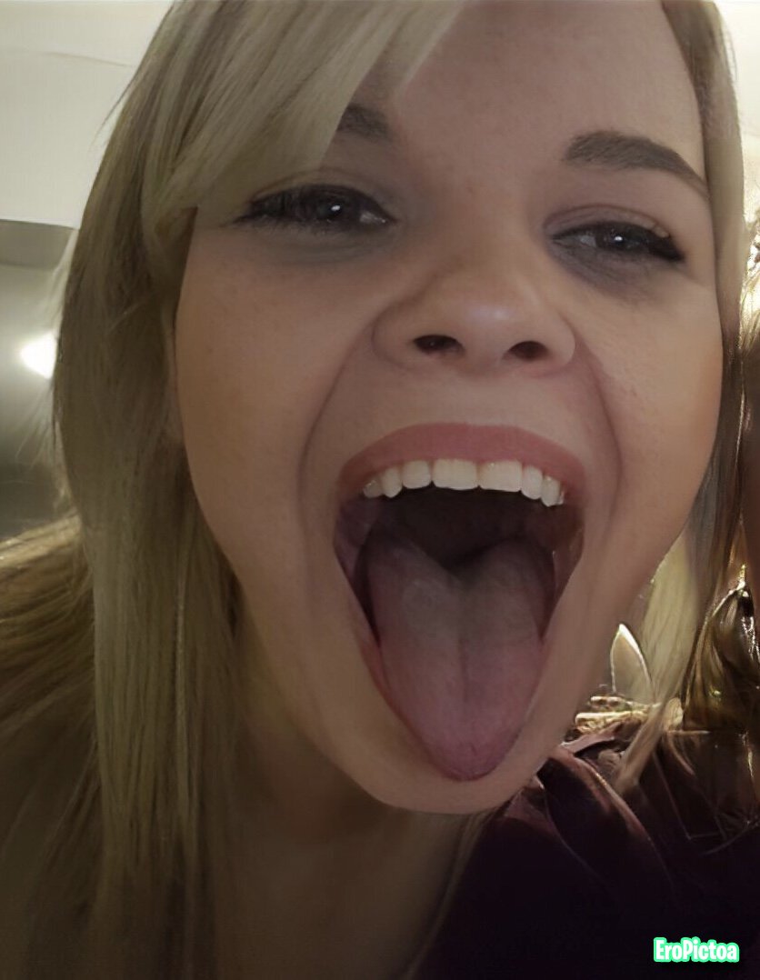 Hot blond irl photo - Part 8