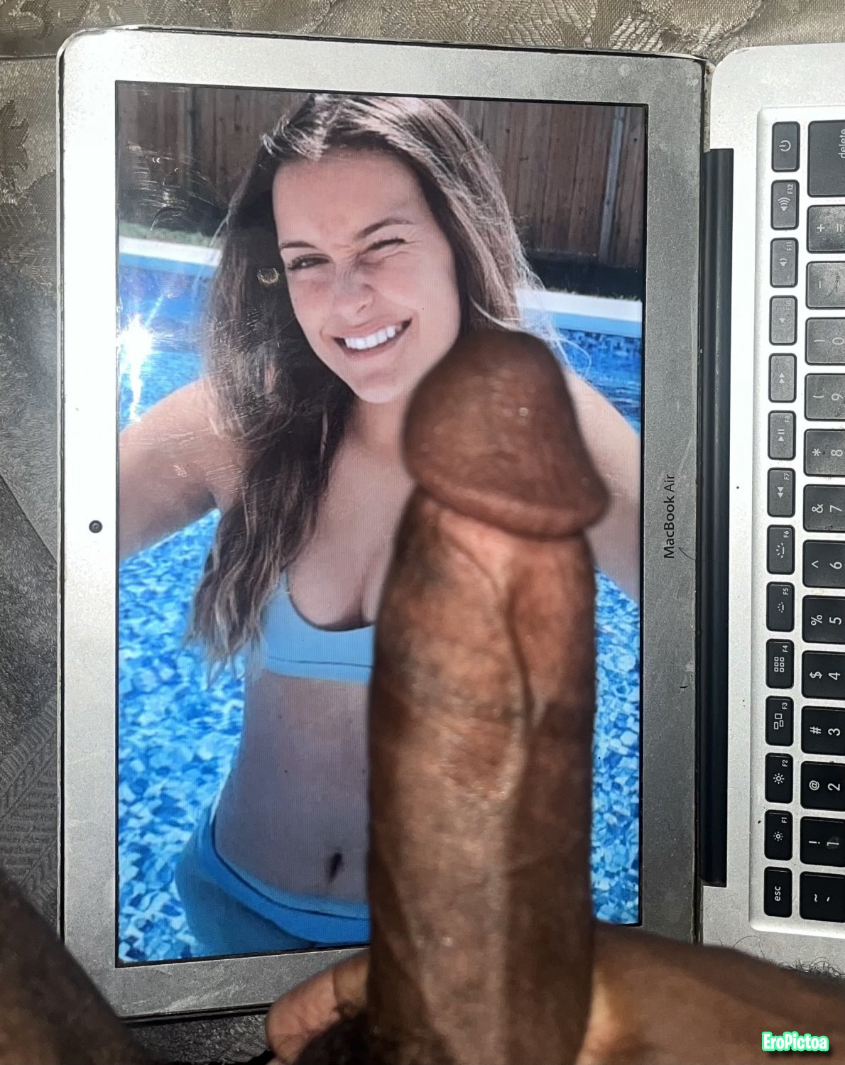 Loser wanted his irls Tributed photo featuring booty