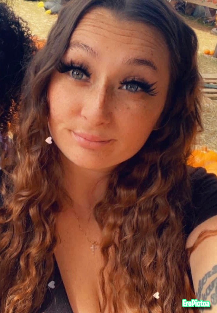 THICK N PRETTY IRL BBC slut photo featuring irl - Part 4