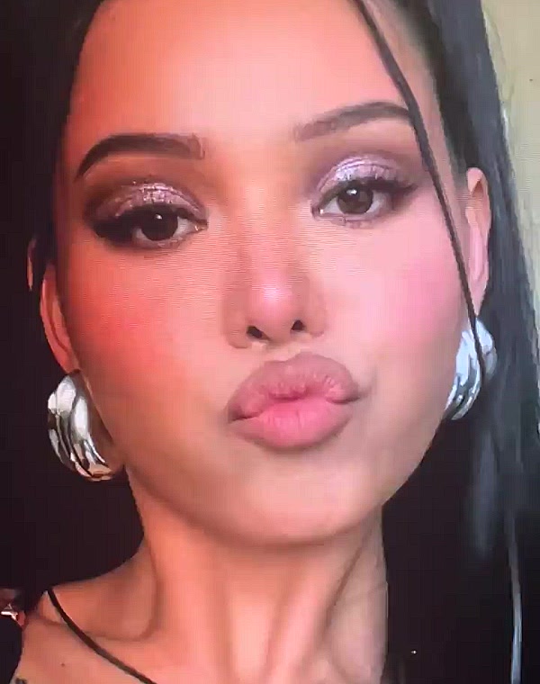 Thumbnail for Bella Poarch Cumtribute