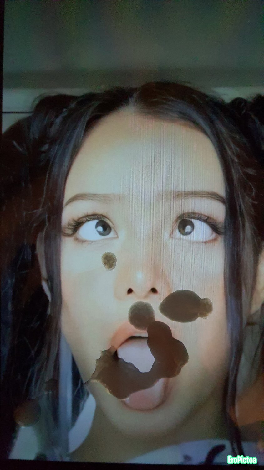 Bella Poarch photo featuring Leaks - Part 4