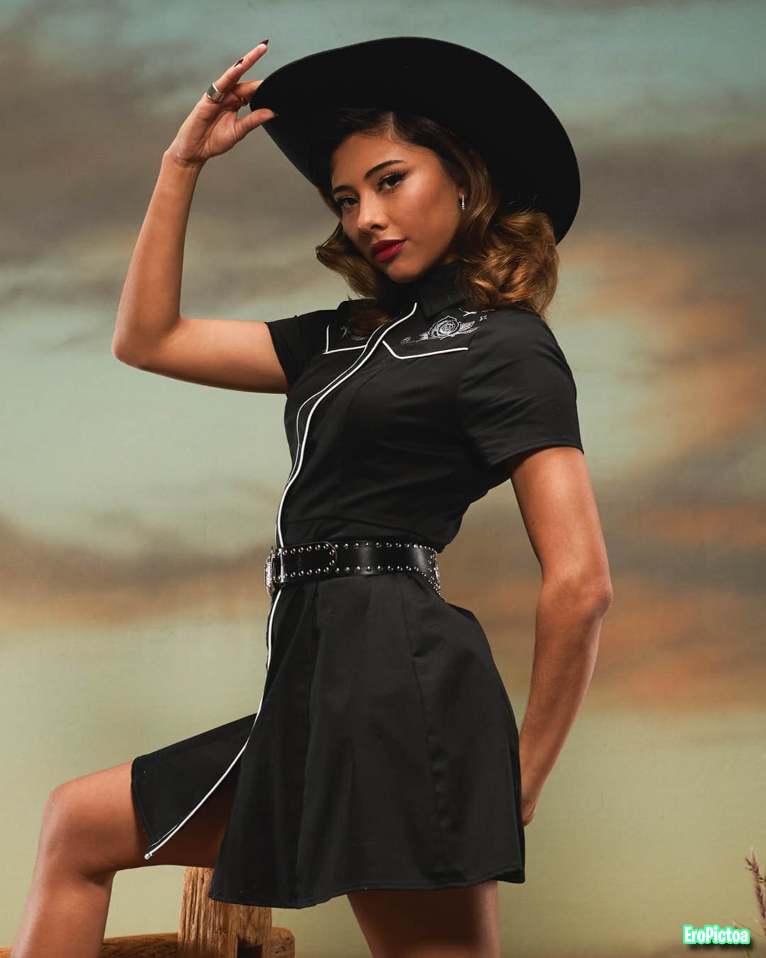 Xochitl Gomez photo featuring lindura
