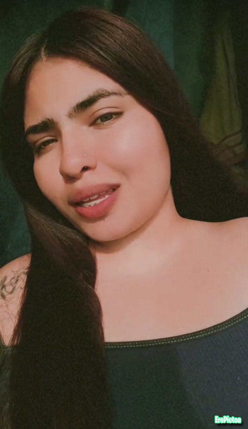 Live Tiktok 21 photo featuring Tiktok - Part 2