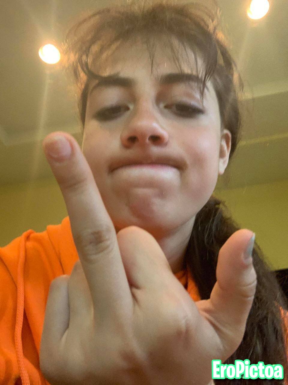 [Exposed] Busty brunette photo featuring Snapchat - Part 9