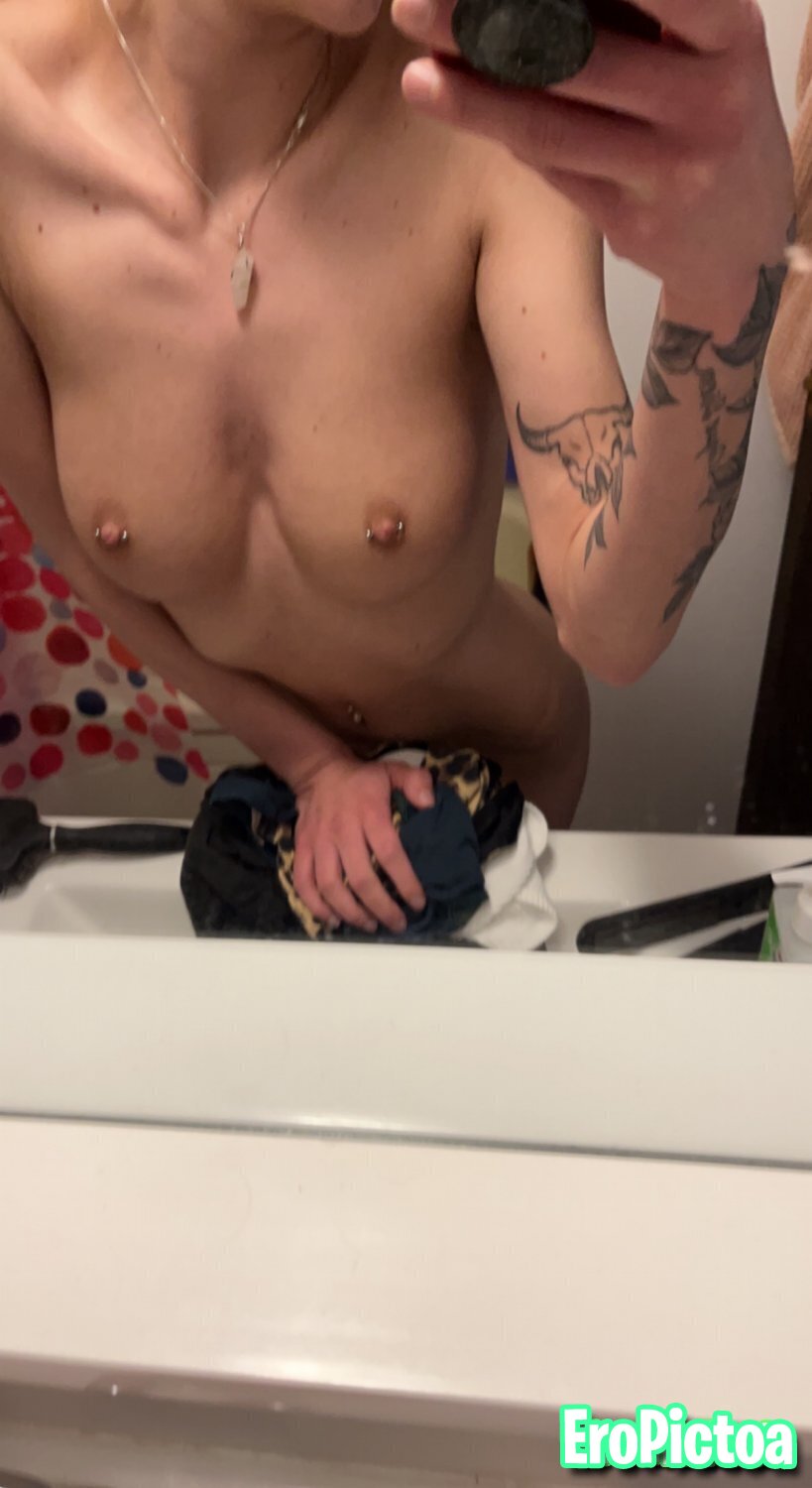 [Exposed] Britt photo featuring Brunette - Part 10