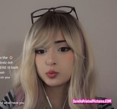 Thumbnail for 𝐌𝐚𝐫𝐢𝐬𝐧𝐨𝐭𝟏𝟐 - pt 4 goon material vid & pics - teen twitch streamer 19