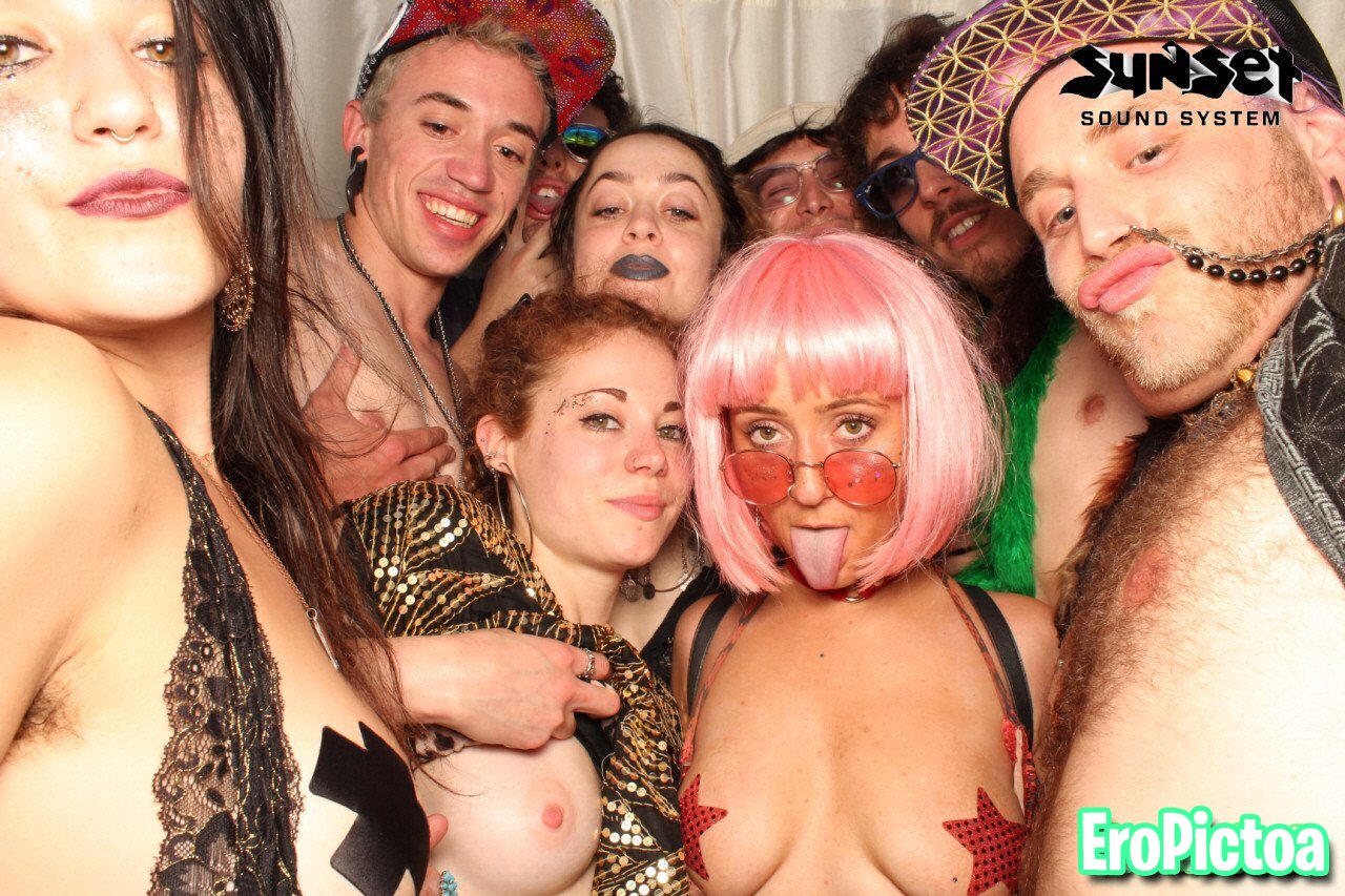 PB 15 photo featuring Upskirt