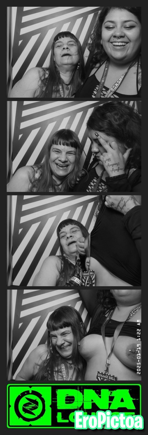 PB 17 photo featuring Photobooth