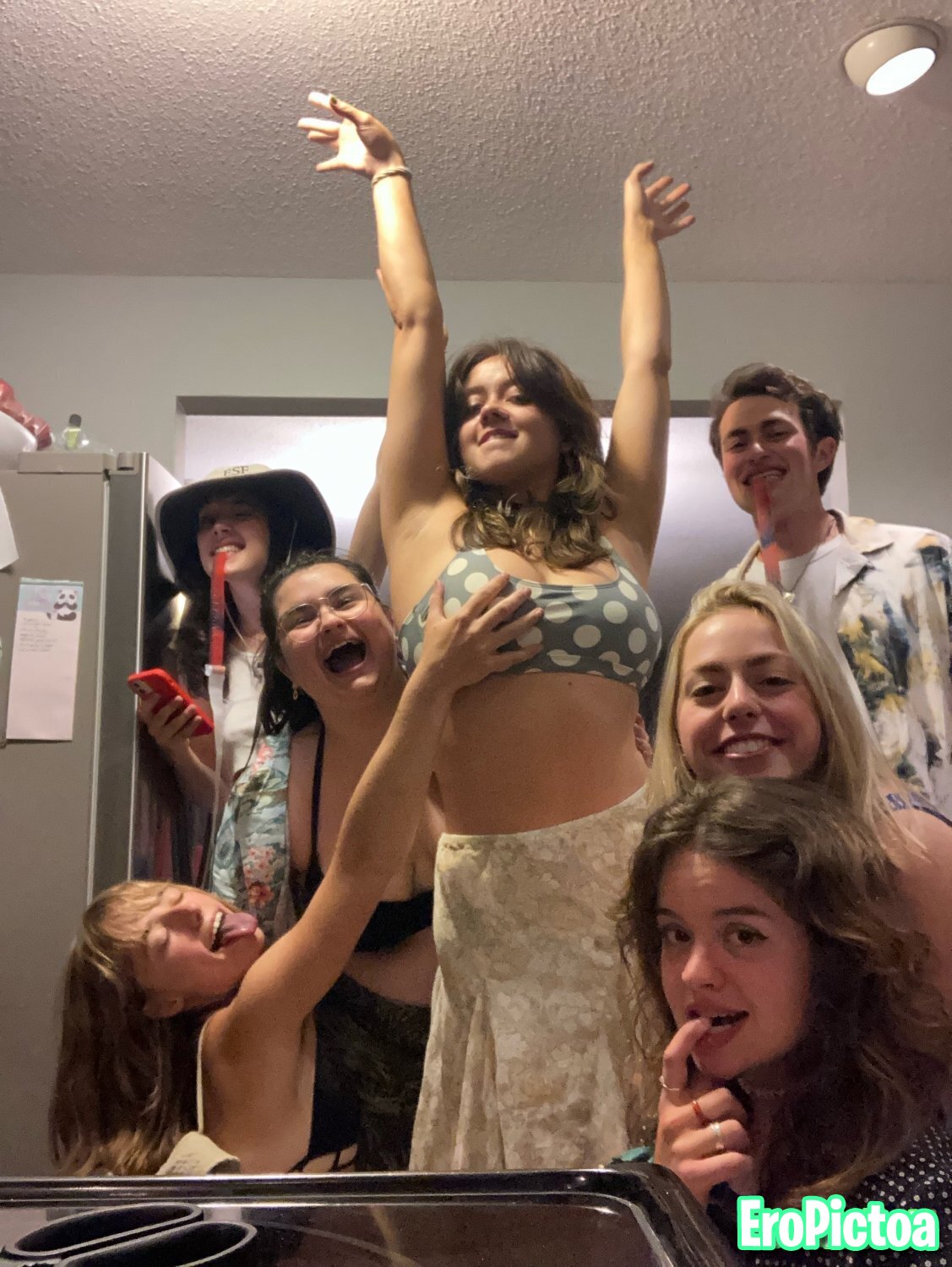 PB 17 photo featuring Photobooth