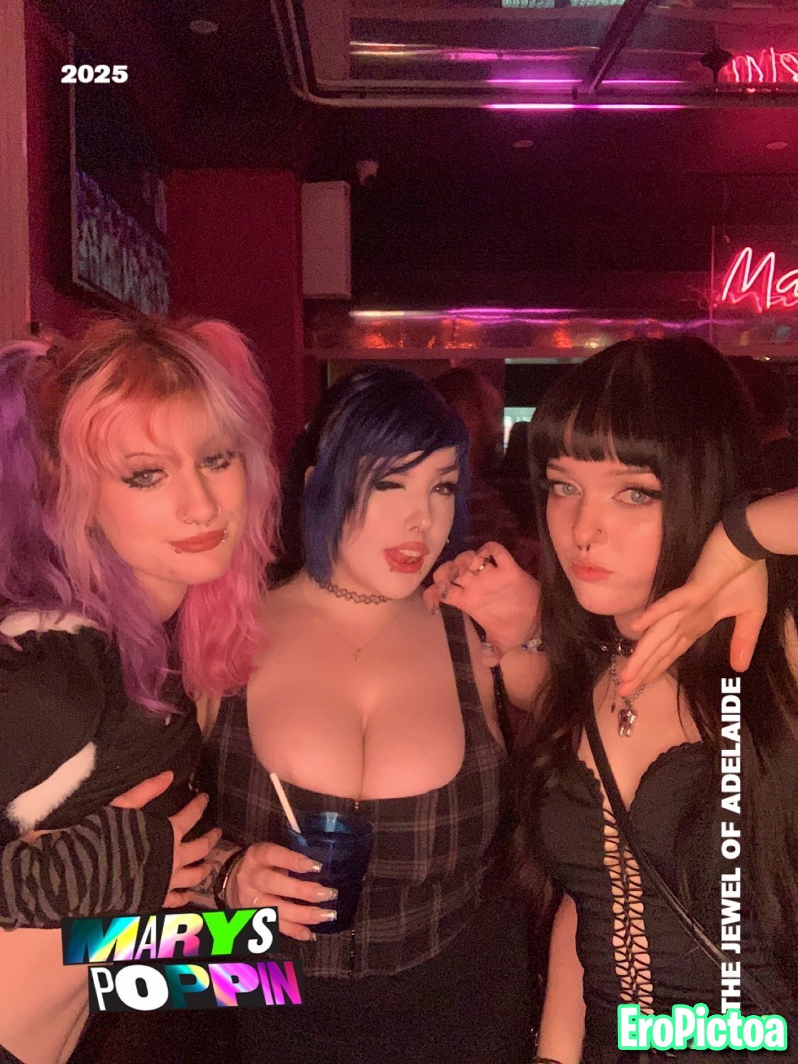PB 17 photo featuring No bra