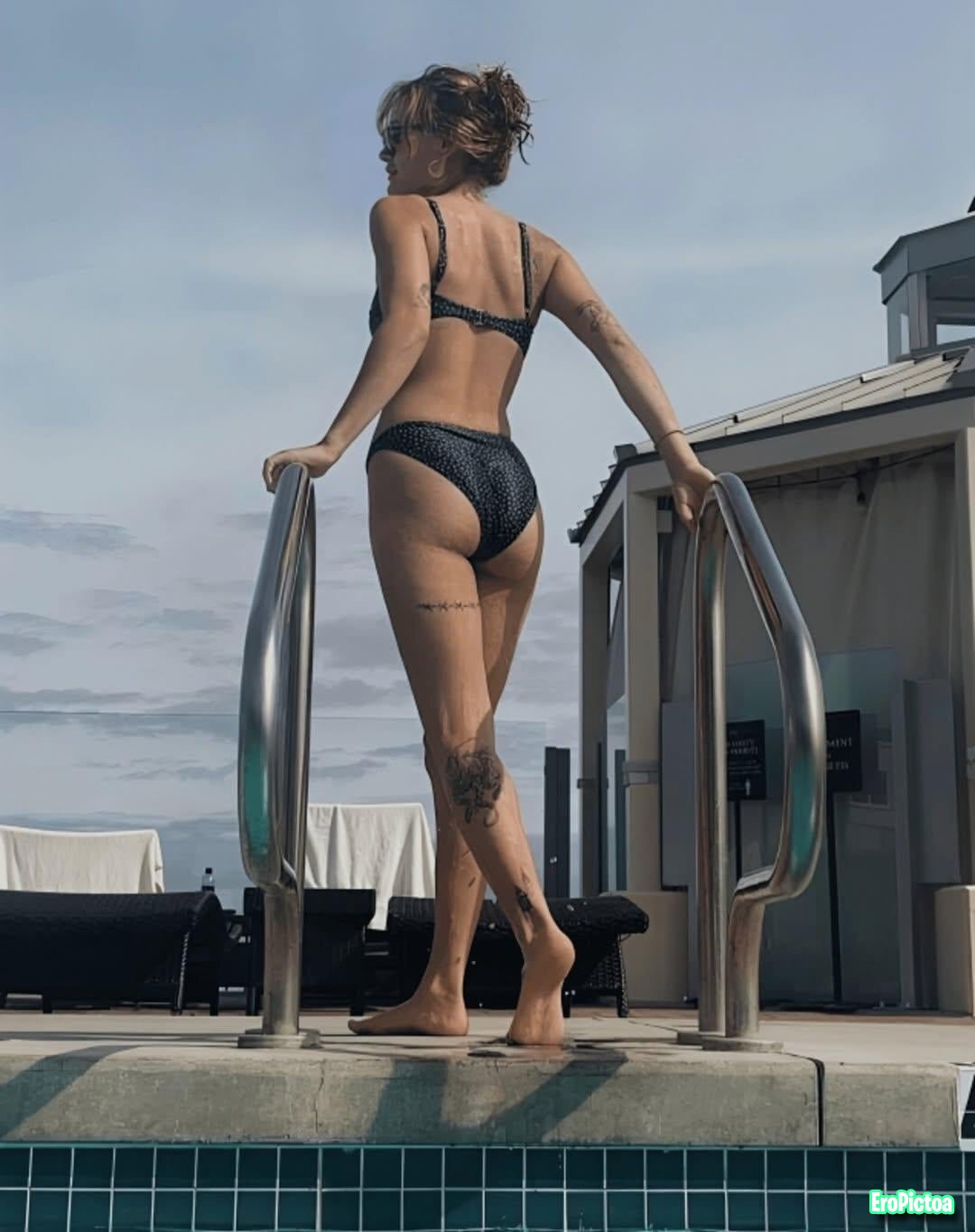 Celebrity Asses photo featuring Celebrity