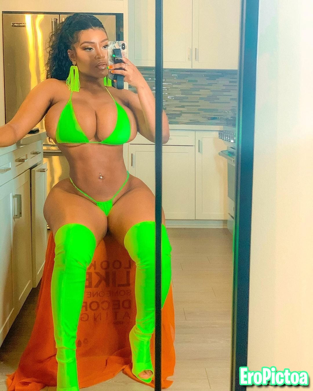 lasaina.tammyleesimpson baddest photo featuring Instagram busty tits pokies models - Part 65