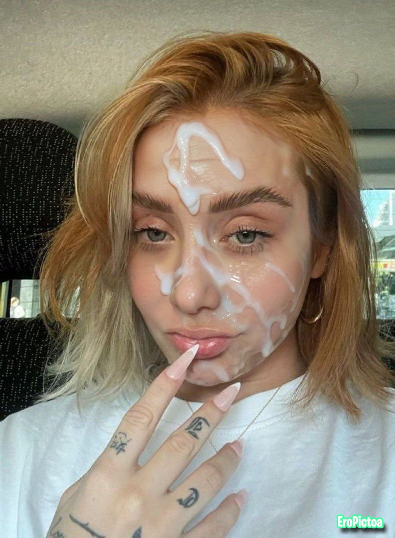CELEBRITY FACIALS photo featuring Emma Watson - Part 20
