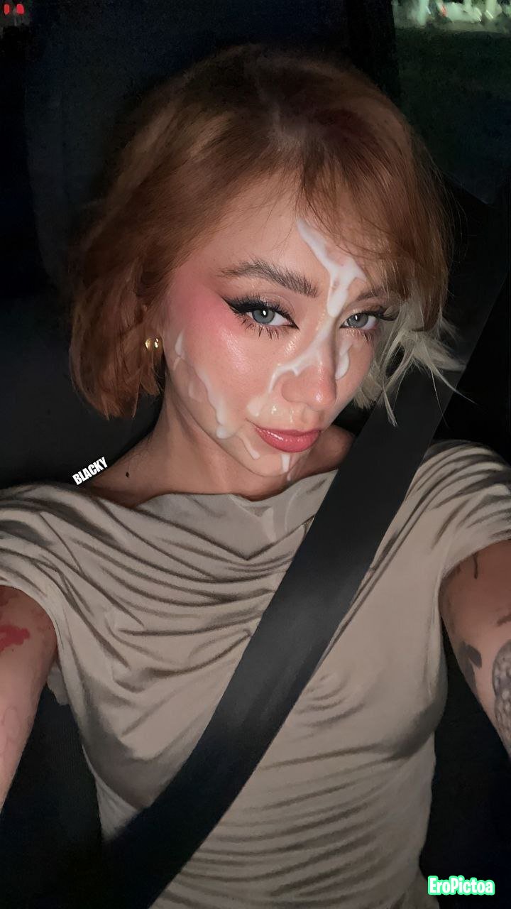 CELEBRITY FACIALS photo featuring Madison Beer - Part 22