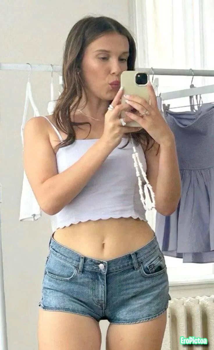 millie bobby brown photo featuring famosinha - Part 11