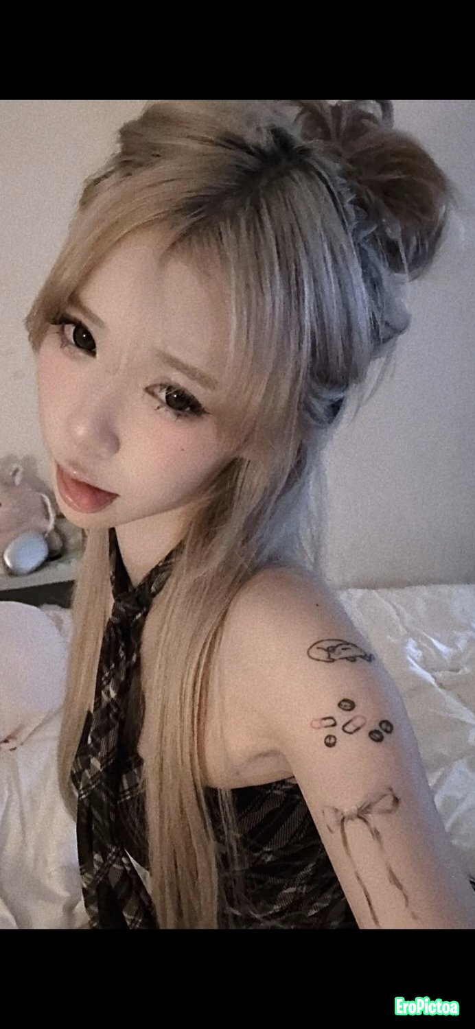 Tribute request photo featuring cum tribute - Part 6