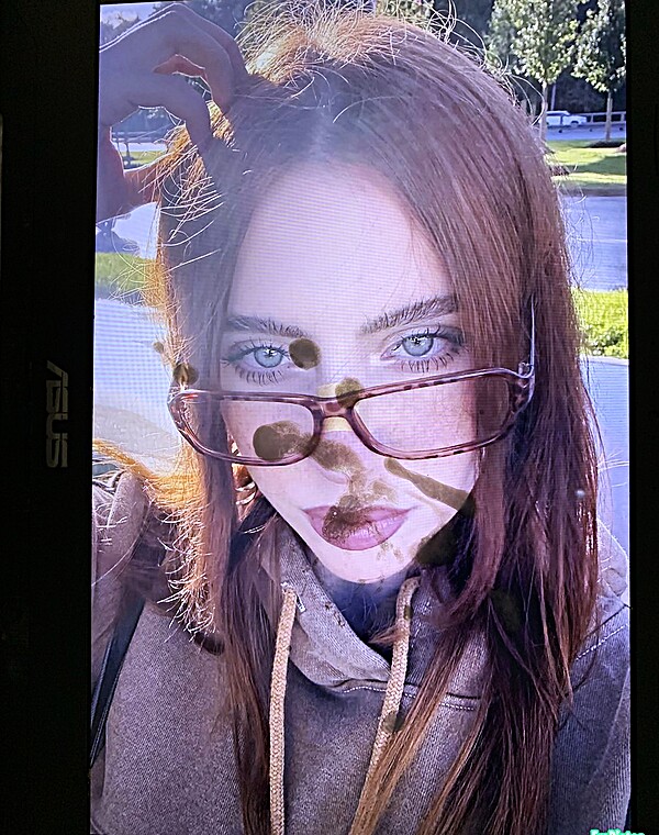 Thumbnail for Cum tribute for redhead babe