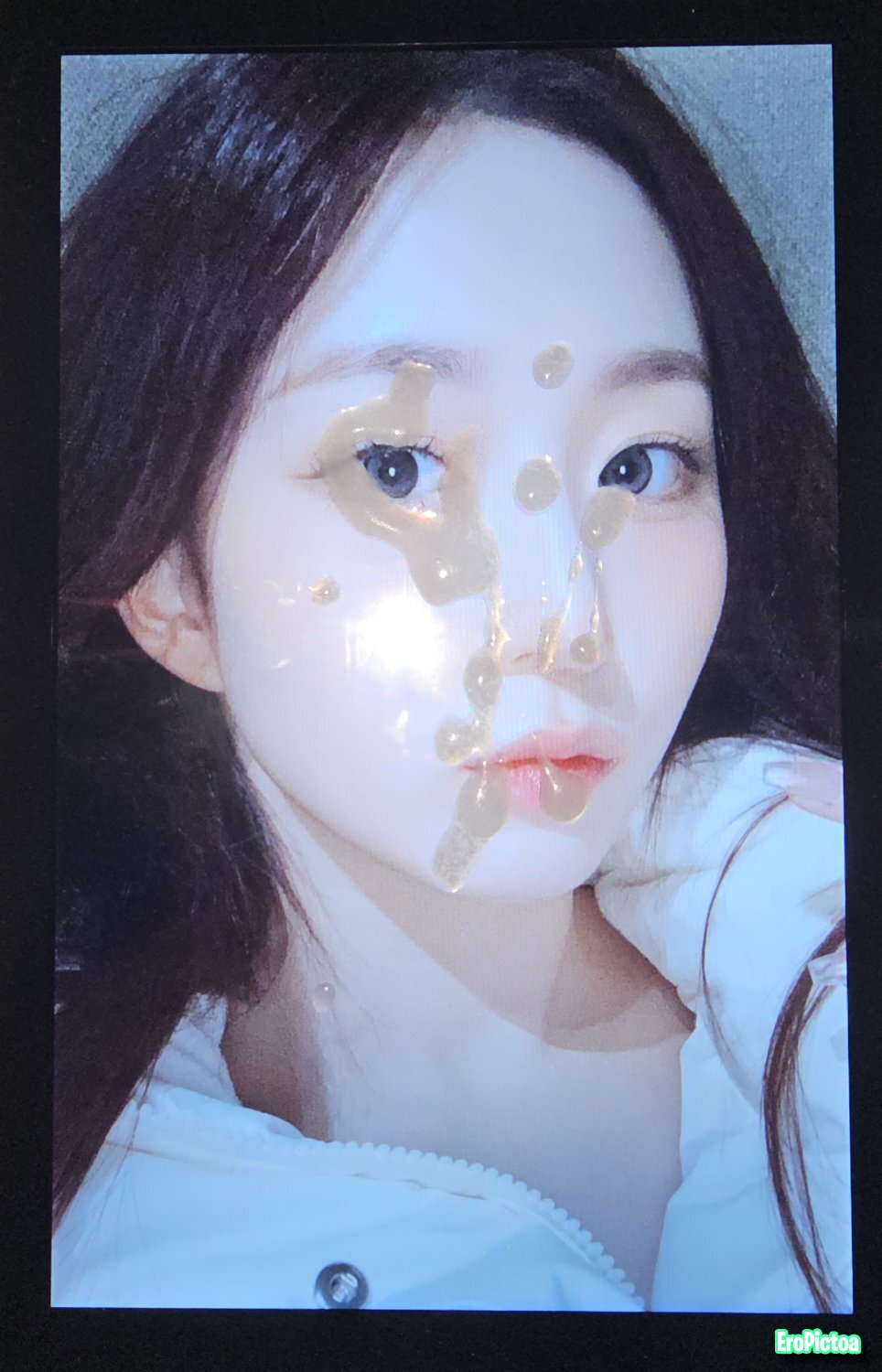 NMIXX Cumback celebration photo featuring Jiwoo - Part 13