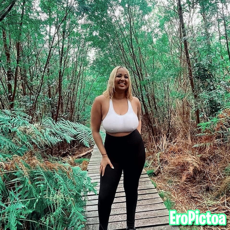 Geneva.crow.maganjade goddess photo featuring Instagram busty tits pokies models - Part 16