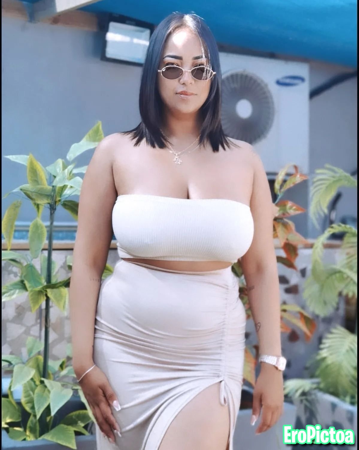Geneva.crow.maganjade goddess photo featuring Instagram busty tits pokies models - Part 96