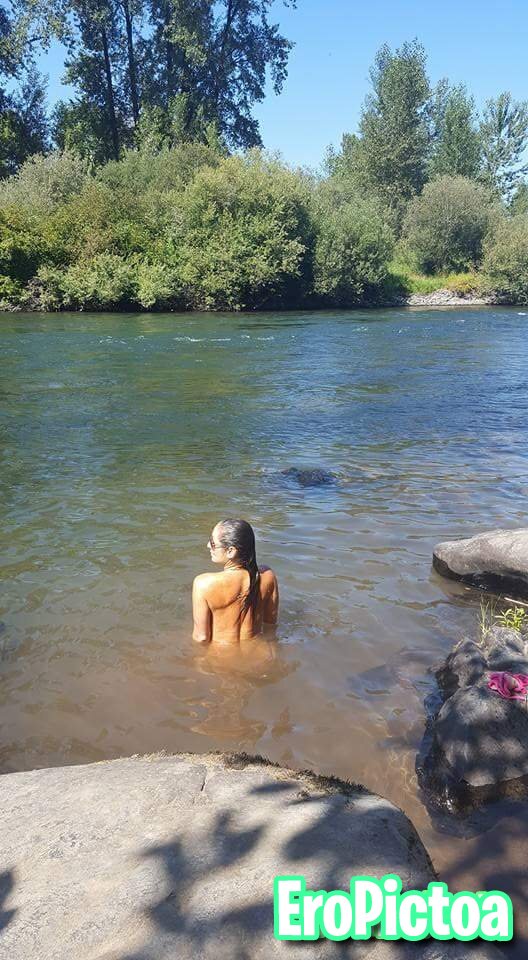 Oregon hippie bartender 3 photo featuring Nipples