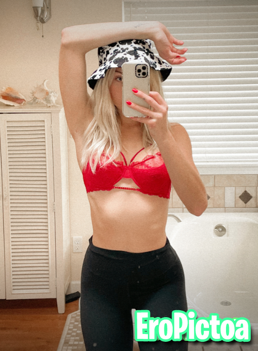 DelaneyLawrence photo featuring Leak