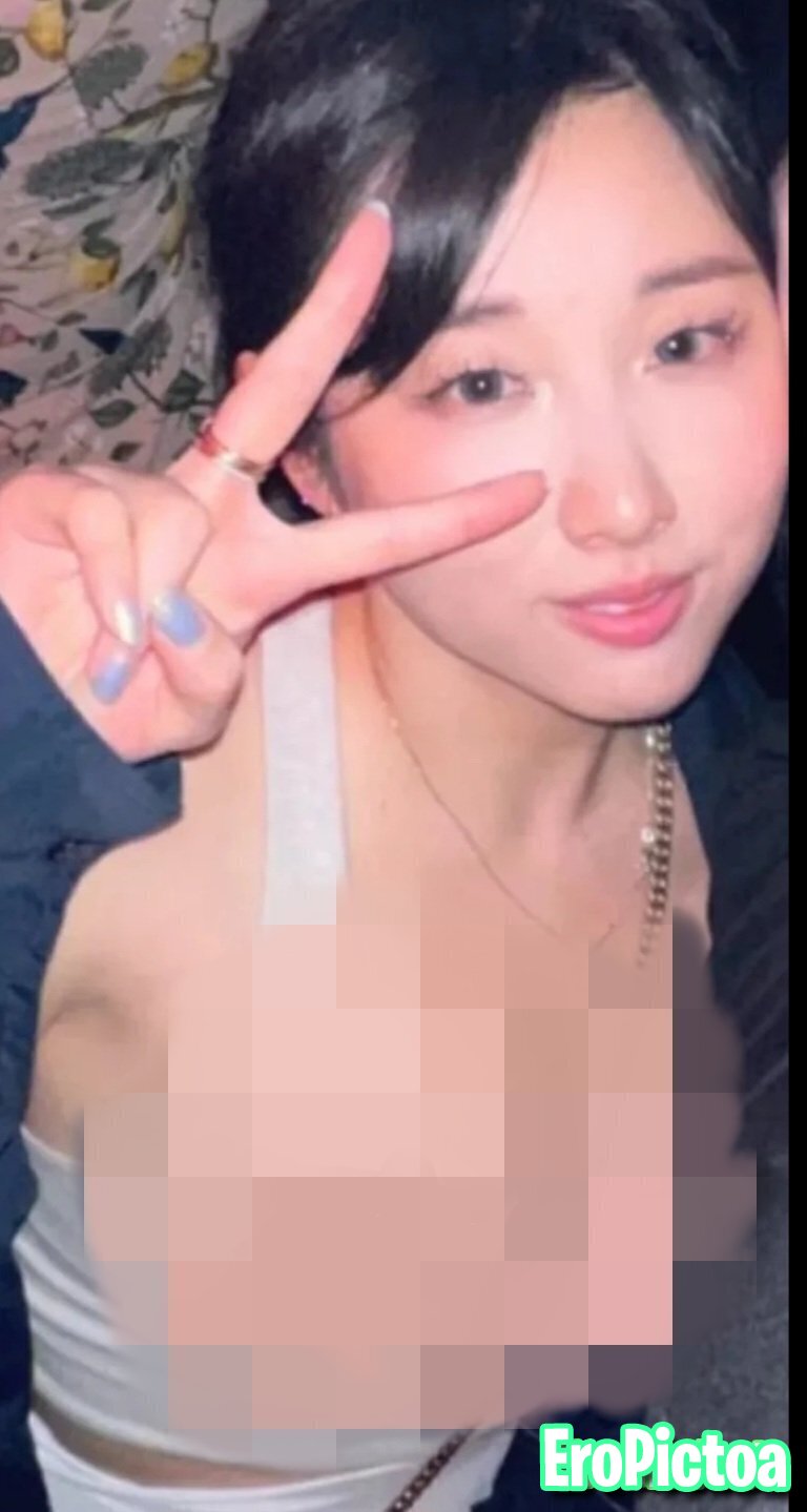 Censored photo featuring Sissy - Part 33