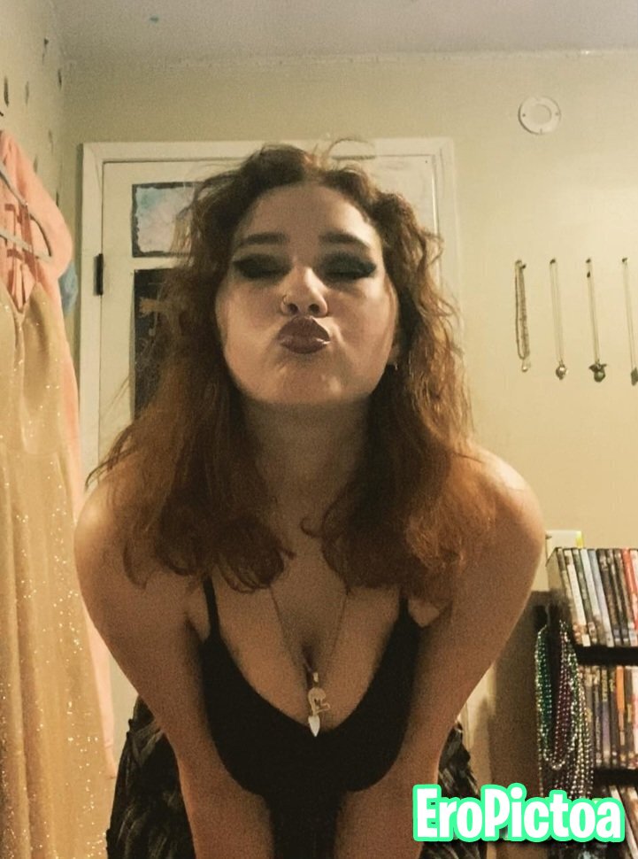 E-whore ginger photo featuring Kc - Part 2