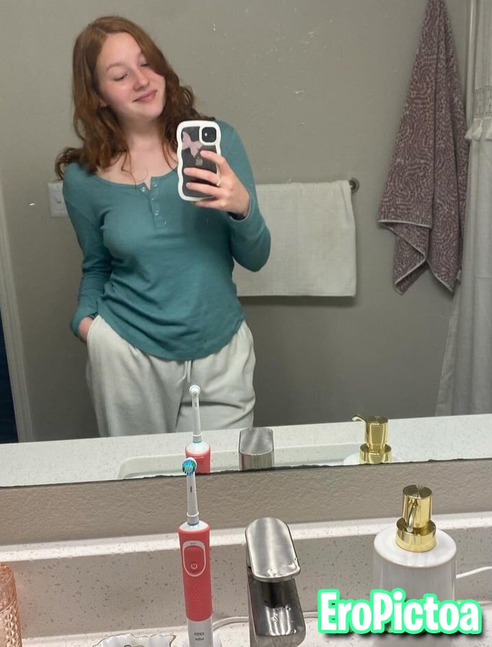 E-whore ginger photo featuring Ginger - Part 3