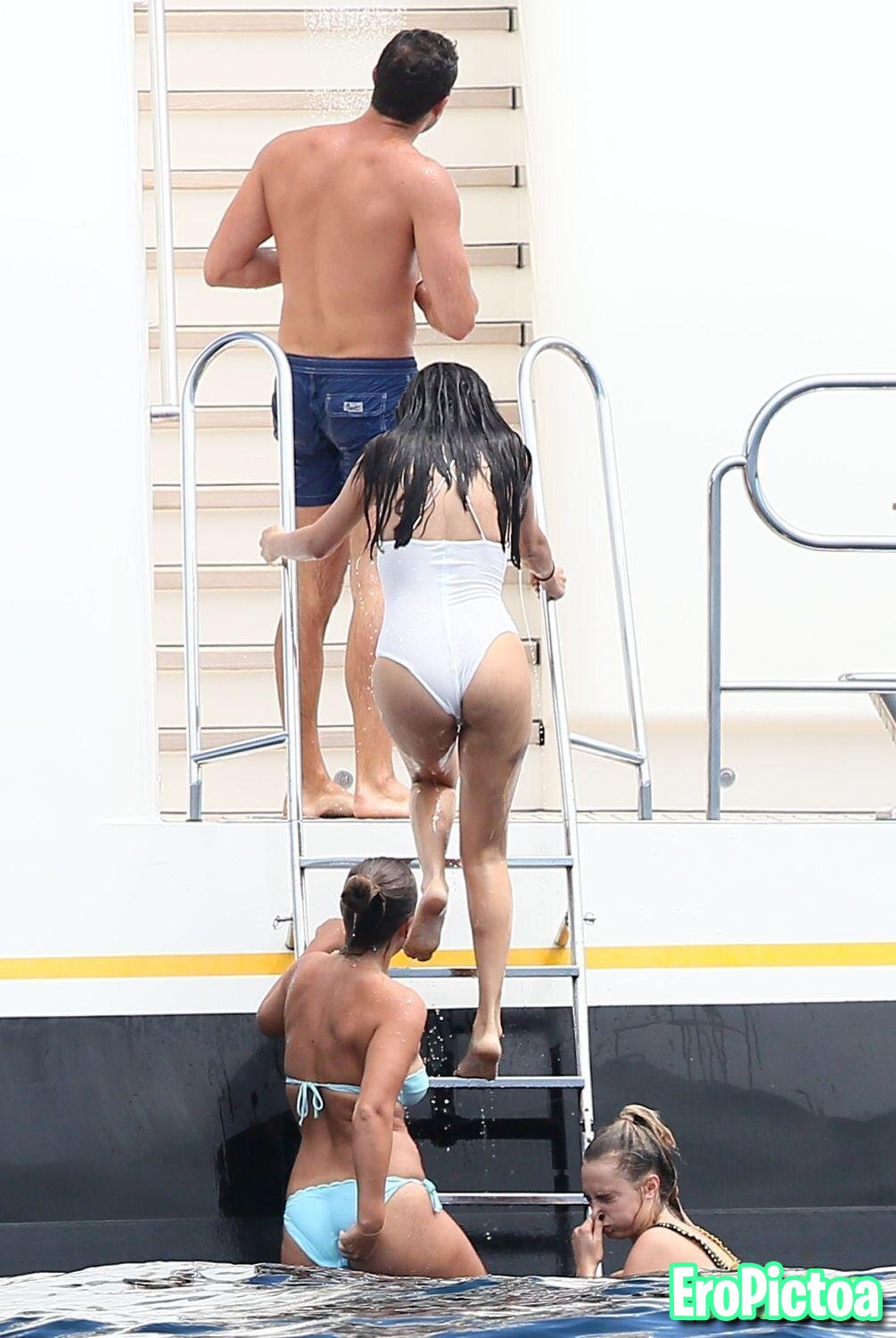 Selena Gomez Cara photo featuring selena gomez bikini - Part 14