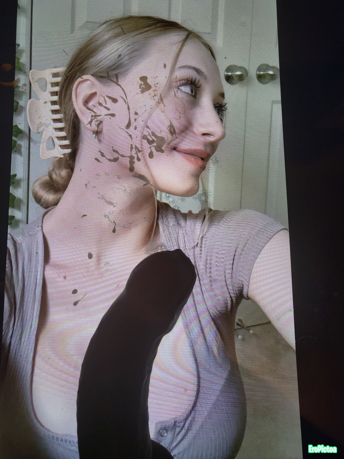 Sophia Diamond Cumshot photo featuring Blonde - Part 3 Sophia Diamond Cumshot photo featuring Blonde - Part 3