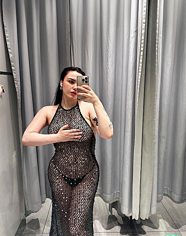Thumbnail for Would you bang in the changing room?
