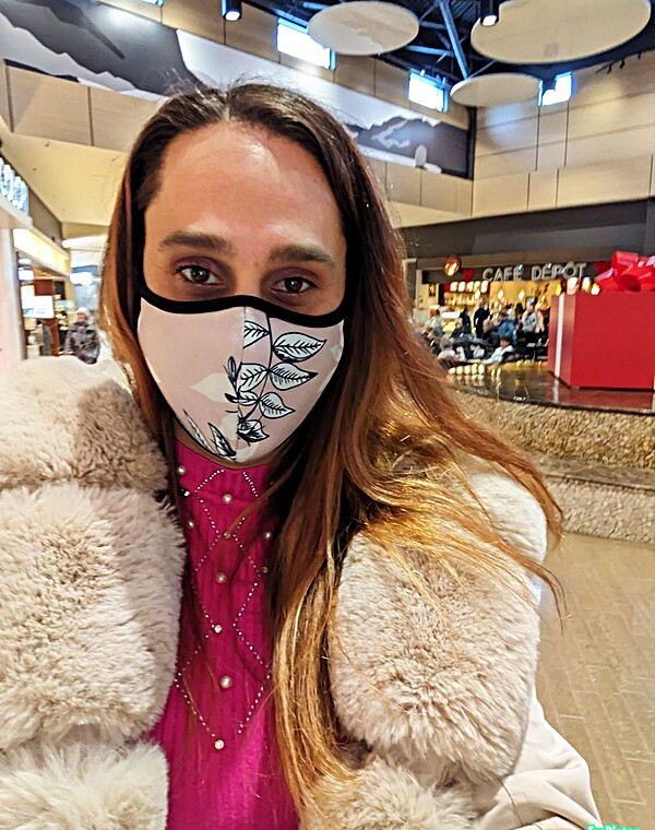 Thumbnail for Sissy Emma Lavallée being naughty at the mall (5. Gallery)