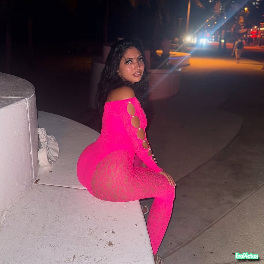 TIKTOK BADDIE 4 photo featuring baddie - Part 4