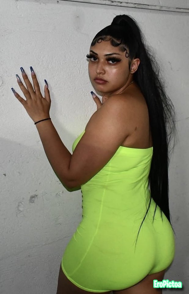 TIKTOK BADDIE 4 photo featuring latina