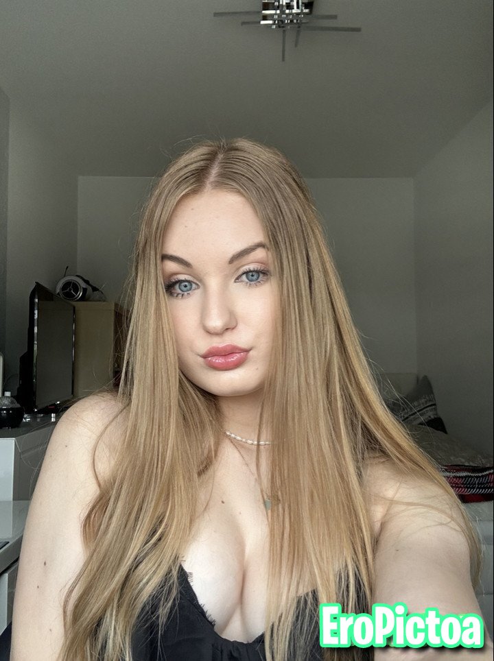 german blonde - tribute request photo featuring gymm