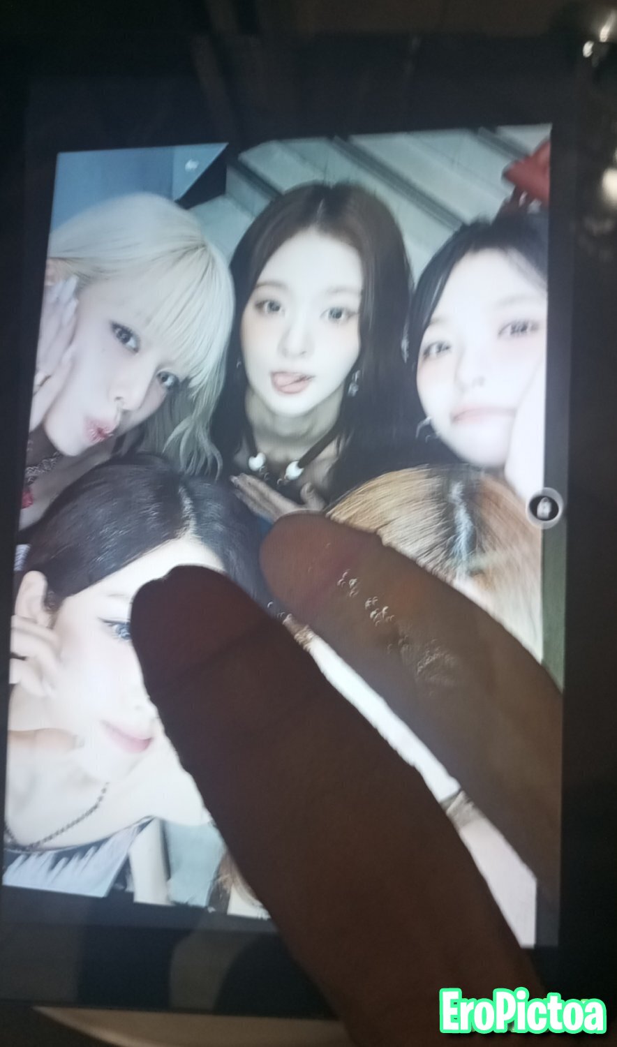 Cum tribute (Collab) - (Fromis 9) photo featuring Fromis 9 - Part 2