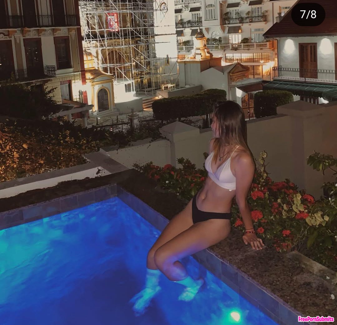 Me vuelve loco esta pendeja panameña youtuber Miel Ambar photo featuring Arg