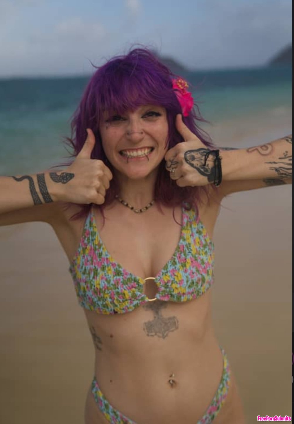 Sexy youtuber photo featuring youtube sexy