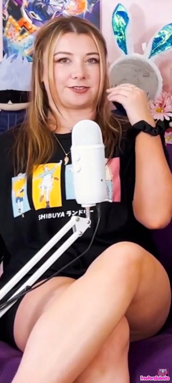 Youtube photo featuring Gatinhas - Part 16