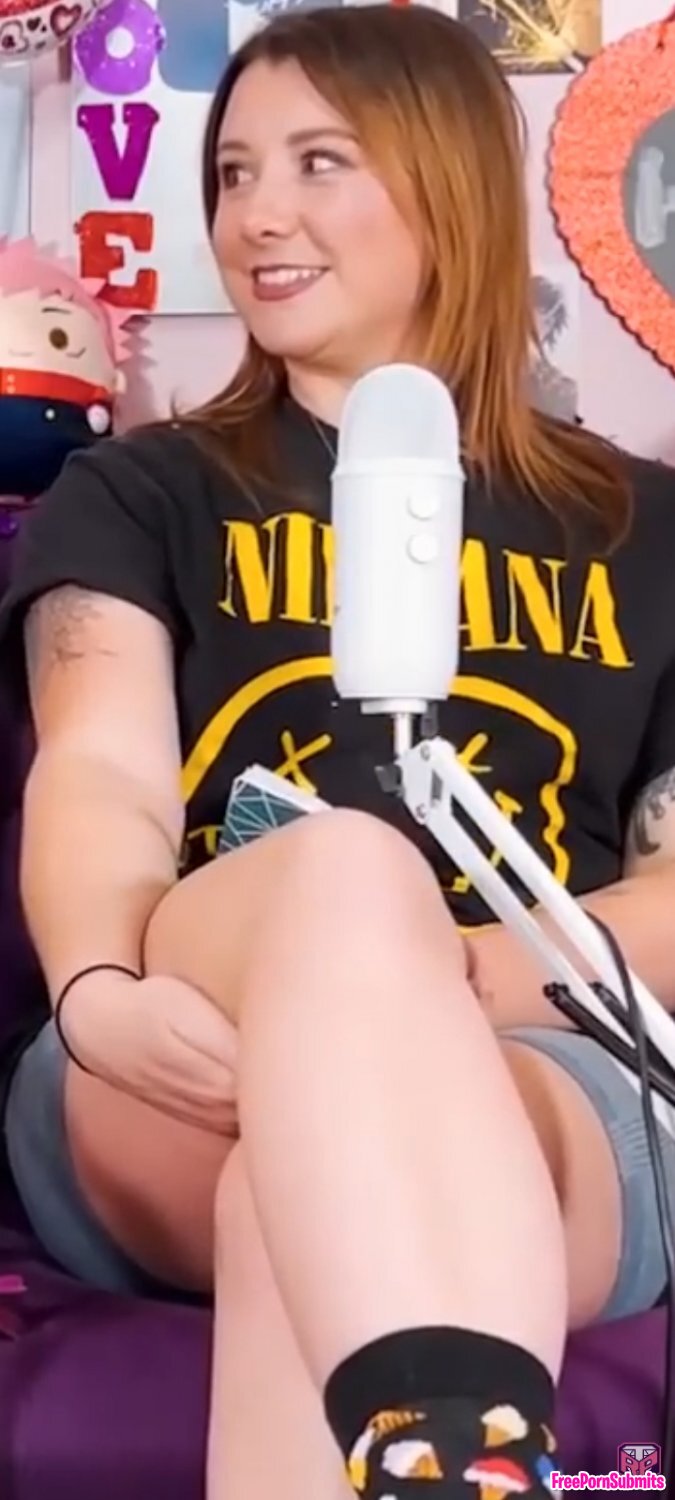 Nakaty4ty youtube photo featuring Streamer - Part 30