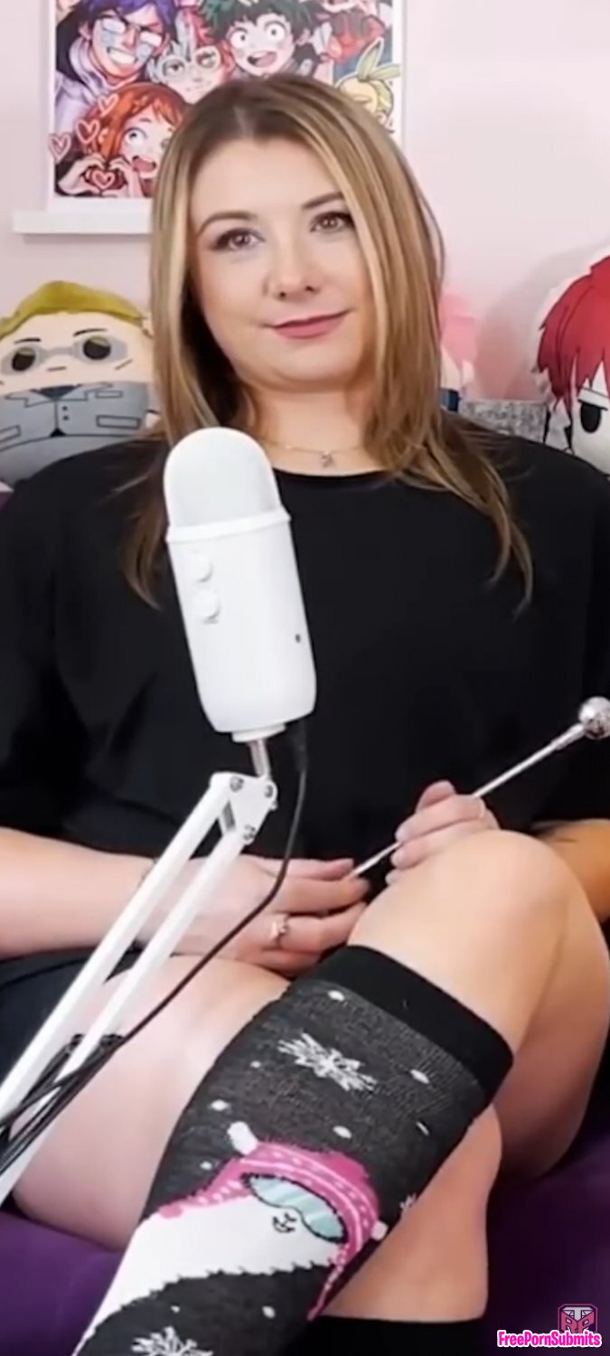 Nak4y9ty youtube photo featuring Legs - Part 17