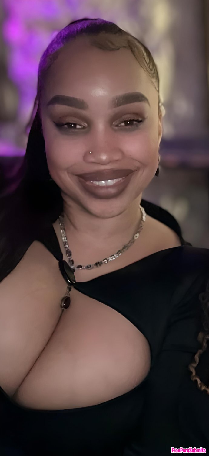 Sh33ra youtuber photo featuring Model - Part 17
